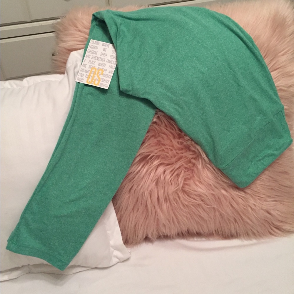 Spring Green Lularoe OS leggings GUC